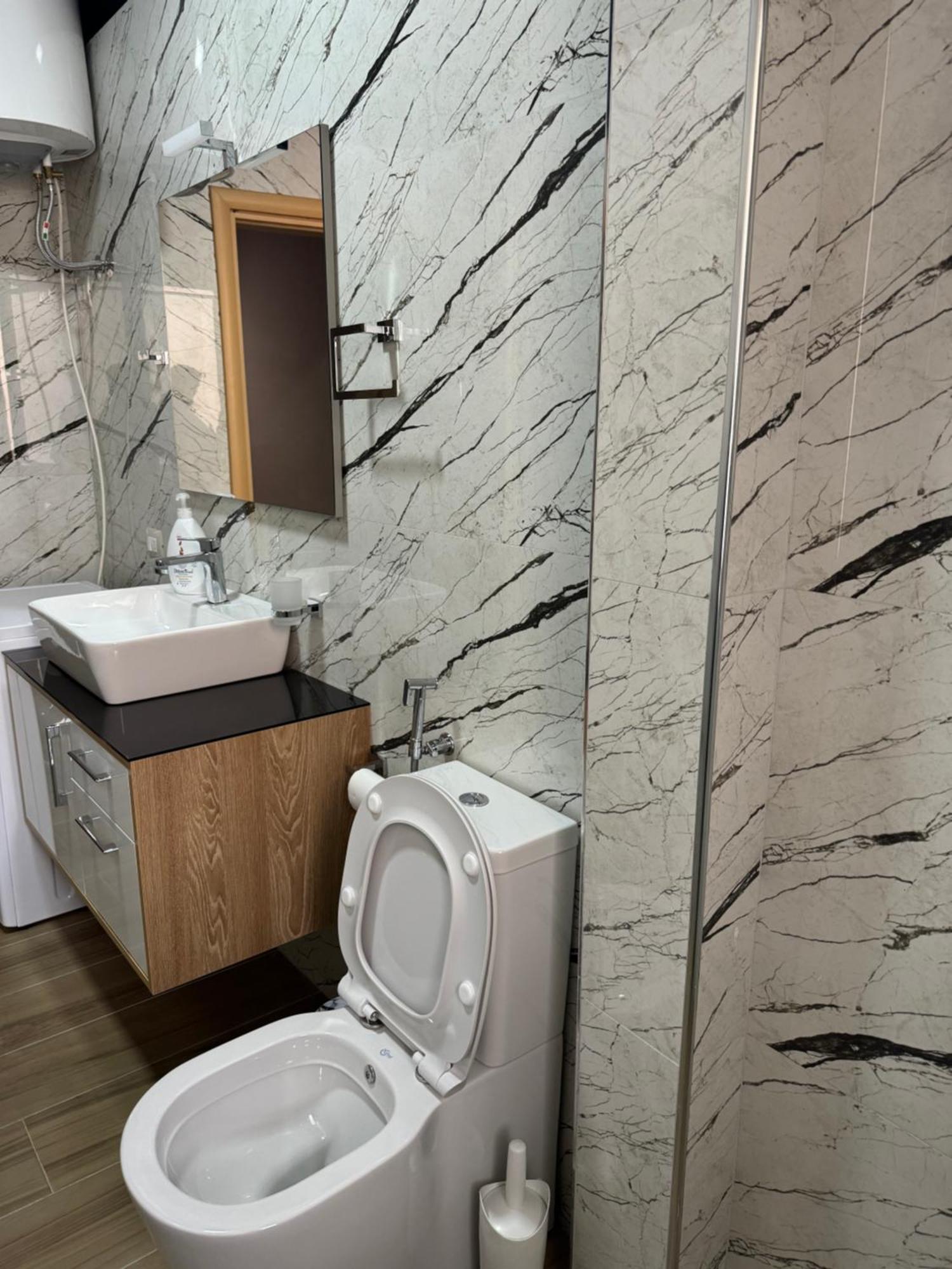 Drion Apartment Vlorë 外观 照片
